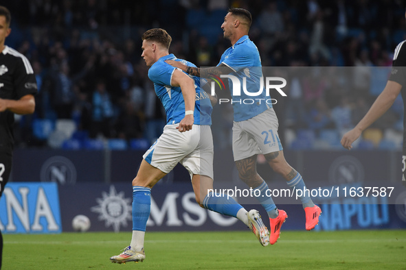 Scott McTominay of SSC Napoli celebrates after scoring during the Serie A match between SSC Napoli and Como at Stadio Diego Armando Maradona...