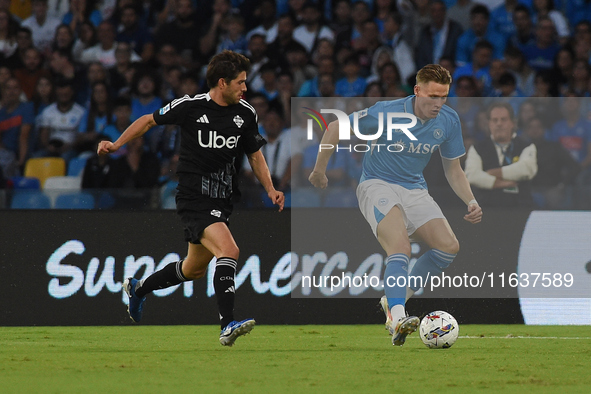 Scott McTominay of SSC Napoli during the Serie A match between SSC Napoli and Como at Stadio Diego Armando Maradona Naples Italy on 4 Octobe...