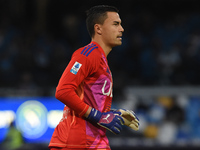 Emil Audero of Como during the Serie A match between SSC Napoli and Como at Stadio Diego Armando Maradona Naples Italy on 4 October 2024. (