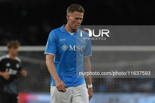 Scott McTominay of SSC Napoli during the Serie A match between SSC Napoli and Como at Stadio Diego Armando Maradona Naples Italy on 4 Octobe...