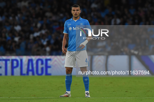 Alessandro Buongiorno of SSC Napoli during the Serie A match between SSC Napoli and Como at Stadio Diego Armando Maradona Naples Italy on 4...