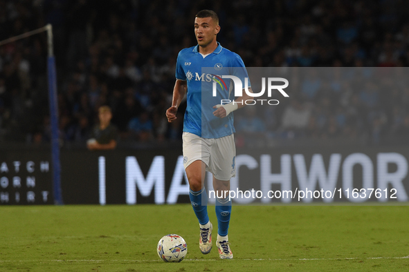 Alessandro Buongiorno of SSC Napoli during the Serie A match between SSC Napoli and Como at Stadio Diego Armando Maradona Naples Italy on 4...