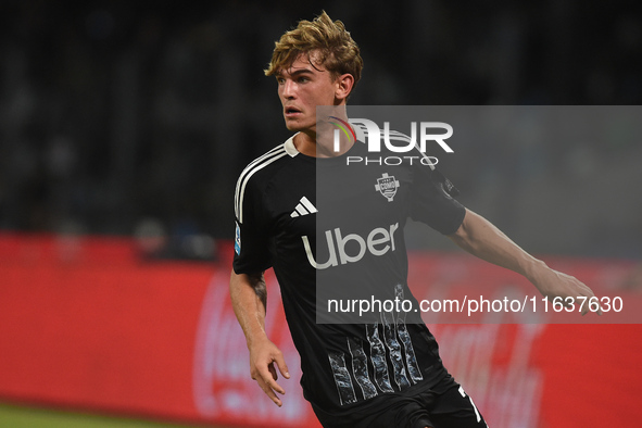 Nico Paz of Como during the Serie A match between SSC Napoli and Como at Stadio Diego Armando Maradona Naples Italy on 4 October 2024. 