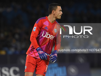 Emil Audero of Como during the Serie A match between SSC Napoli and Como at Stadio Diego Armando Maradona Naples Italy on 4 October 2024. (