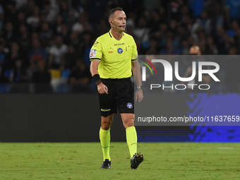 Referee Ermanno Feliciani during the Serie A match between SSC Napoli and Como at Stadio Diego Armando Maradona Naples Italy on 4 October 20...