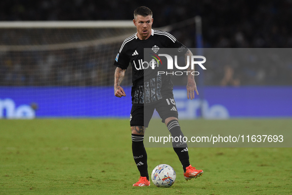 Alberto Moreno of Como during the Serie A match between SSC Napoli and Como at Stadio Diego Armando Maradona Naples Italy on 4 October 2024....