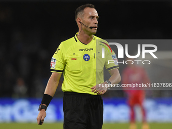 Referee Ermanno Feliciani during the Serie A match between SSC Napoli and Como at Stadio Diego Armando Maradona Naples Italy on 4 October 20...