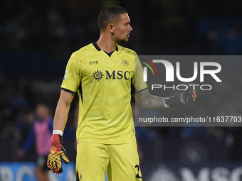 Elia Caprile of SSC Napoli during the Serie A match between SSC Napoli and Como at Stadio Diego Armando Maradona Naples Italy on 4 October 2...