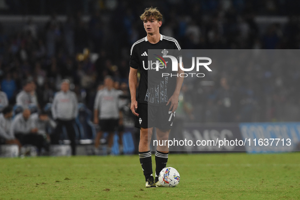 Nico Paz of Como during the Serie A match between SSC Napoli and Como at Stadio Diego Armando Maradona Naples Italy on 4 October 2024. 