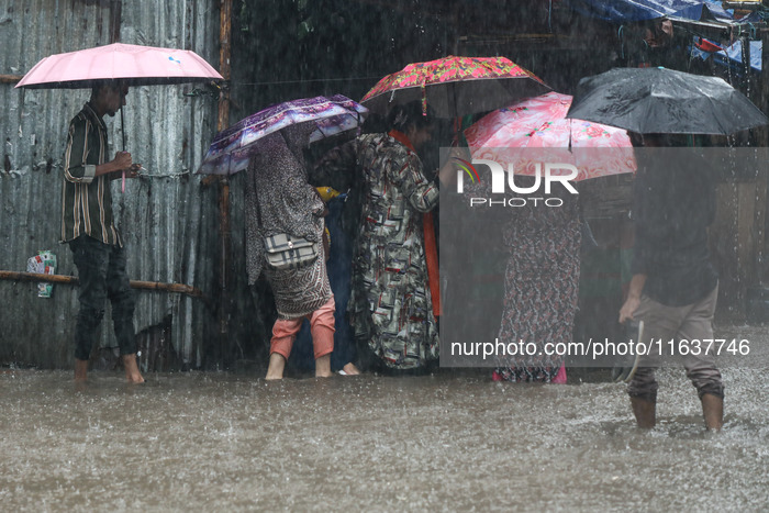 Heavy Rain In Dhaka