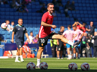 Sergi Darder plays during the match between RCD Espanyol and RCD Mallorca in week 9 of LaLiga EA Sports at the RCDE Stadium in Barcelona, Sp...