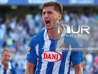 Marash Kumbulla celebrates a goal during the match between RCD Espanyol and RCD Mallorca in week 9 of LaLiga EA Sports, played at the RCDE S...