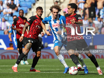 Omar Mascarell and Alex Kral play during the match between RCD Espanyol and RCD Mallorca in week 9 of LaLiga EA Sports, at the RCDE Stadium...