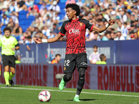 Johan Mojica plays during the match between RCD Espanyol and RCD Mallorca in week 9 of LaLiga EA Sports at the RCDE Stadium in Barcelona, Sp...