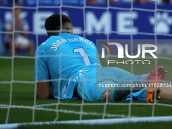 Joan Garcia plays during the match between RCD Espanyol and RCD Mallorca in week 9 of LaLiga EA Sports at the RCDE Stadium in Barcelona, Spa...