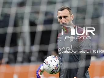 Antonio Donnarumma participates in the Serie A 2024-2025 match between Inter and Torino in Milano, Italy, on October 5, 2024 (