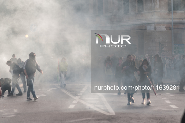 Clashes with the police and pro-Palestine demonstrations occur during the pro-Palestinian demonstration calling for an end to Israeli attack...