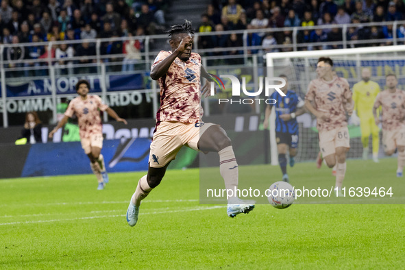 Duvan Zapata plays during the Serie A match between FC Internazionale and Torino FC in Milano, Italy, on October 5, 2024, at Stadio Giuseppe...