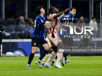 Duvan Zapata plays during the Serie A match between FC Internazionale and Torino FC in Milano, Italy, on October 5, 2024, at Stadio Giuseppe...