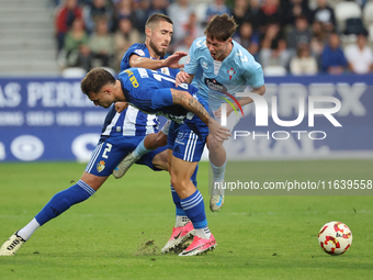 David Andujar of SD Ponferradina and Oscar Marcos of Celta Fortuna are in action during the Spanish football 1st Federation Group 1, JOR 7 m...