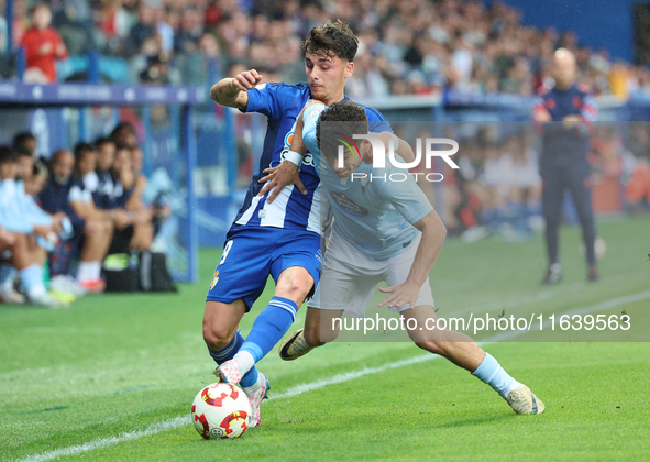 Yeray Cabanzon of SD Ponferradina is in action during the Spanish football 1st Federation Group 1, JOR 7, between SD Ponferradina and Celta...