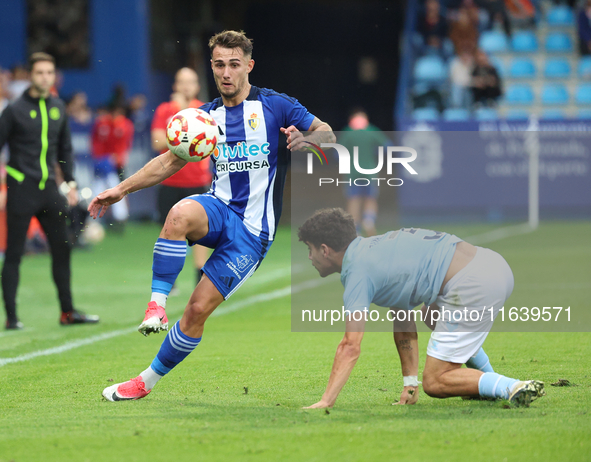 Thomas Carrique of SD Ponferradina is in action during the Spanish Football 1 Federation Group 1, JOR 7 match between SD Ponferradina and Ce...