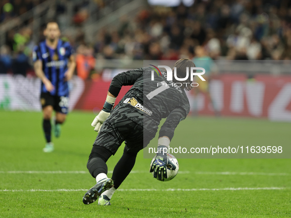 Yann Sommer participates in the Serie A 2024-2025 match between Inter and Torino in Milano, Italy, on October 5, 2024. 