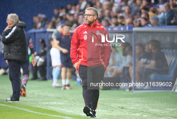 Javier Rey, manager of SD Ponferradina, participates in the Spanish football 1st Federation Group 1, JOR 7, between SD Ponferradina and Celt...