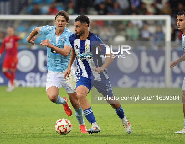 Vicente Esquerdo of SD Ponferradina is in action during the Spanish Football 1st Federation Group 1, JOR 7 match between SD Ponferradina and...