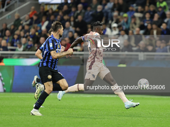 Duvan Zapata participates in the Serie A 2024-2025 match between Inter and Torino in Milano, Italy, on October 5, 2024. 