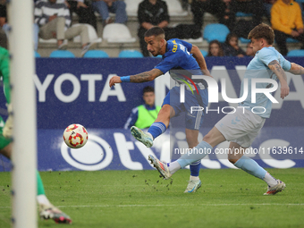 Ernesto Gomez of SD Ponferradina is in action during the Spanish football 1 Federation Group 1, JOR 7 match between SD Ponferradina and Celt...