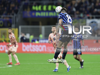 Francesco Acerbi participates in the Serie A 2024-2025 match between Inter and Torino in Milano, Italy, on October 5, 2024 (