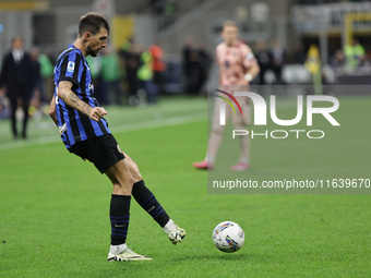 Francesco Acerbi participates in the Serie A 2024-2025 match between Inter and Torino in Milano, Italy, on October 5, 2024 (