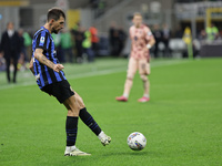 Francesco Acerbi participates in the Serie A 2024-2025 match between Inter and Torino in Milano, Italy, on October 5, 2024 (