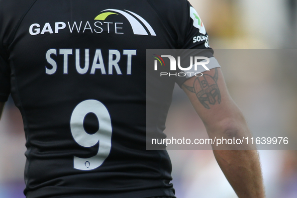 A tattoo is on the right arm of Newcastle Falcons' Sam Stuart during the Gallagher Premiership match between Newcastle Falcons and Leicester...