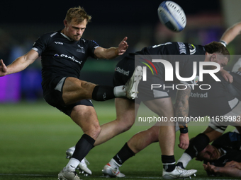 Sam Stuart of Newcastle Falcons makes a box kick during the Gallagher Premiership match between Newcastle Falcons and Leicester Tigers at Ki...