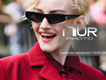 Julia Garner attends the Gucci Fashion Show during the Milan Womenswear Spring/Summer 2025 in Milan, Italy, on September 27, 2024 (