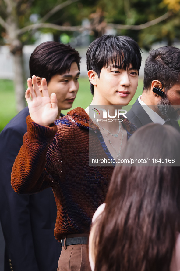 Jin of BTS attends the Gucci Fashion Show during the Milan Womenswear Spring/Summer 2025 in Milan, Italy, on September 27, 2024 