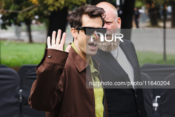 Mark Ronson attends the Gucci Fashion Show during the Milan Womenswear Spring/Summer 2025 in Milan, Italy, on September 27, 2024. 