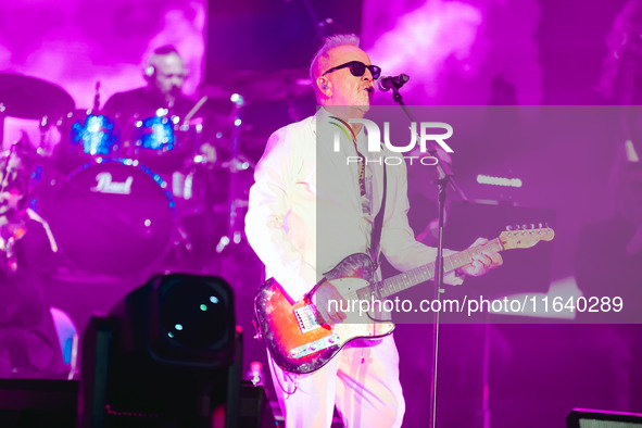 Umberto Tozzi performs live during the L'ultima Notte Rosa The Final Tour at Unipol Forum Assago in Milan, Italy, on October 5, 2024 