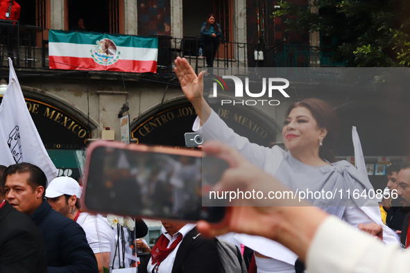 Incoming Mexico City Chief of Government Clara Brugada Molina takes a tour in gratitude to the Mexicans after receiving the baton of command...