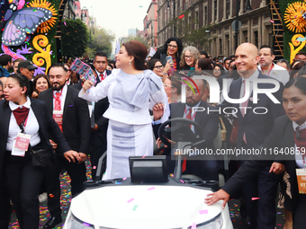 Incoming Mexico City Chief of Government Clara Brugada Molina takes a tour in gratitude to the Mexicans after receiving the baton of command...