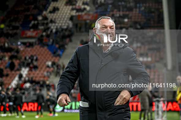 FC Utrecht trainer Ron Jans during the match between Utrecht and RKC at Stadium de Galgenwaard for the 2024-2025 season in Utrecht, Netherla...