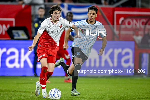 FC Utrecht midfielder Paxten Aaronson and RKC midfielder Daouda Weidmann play during the match between Utrecht and RKC at Stadium de Galgenw...