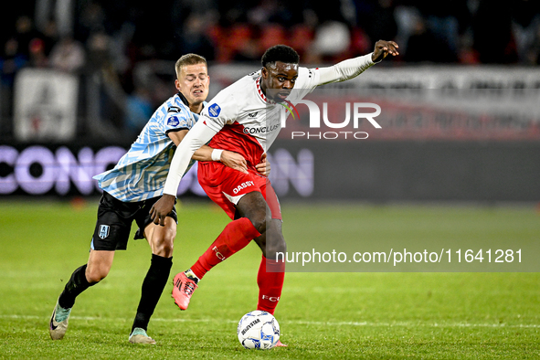 RKC defender Dario van de Buijs and FC Utrecht forward Noah Ohio are present during the match between Utrecht and RKC at the Stadium de Galg...