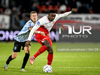 RKC defender Dario van de Buijs and FC Utrecht forward Noah Ohio are present during the match between Utrecht and RKC at the Stadium de Galg...