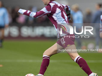 Emma Harries #12 of West Ham United F.C. warms up during the Barclays FA Women's Super League match between Manchester City and West Ham Uni...