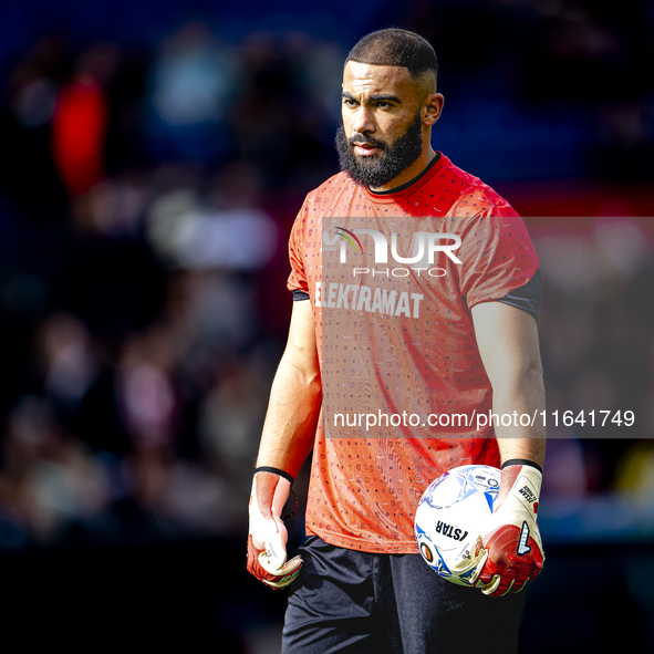 FC Twente goalkeeper Issam El Maach is present during the match between Feyenoord and Twente at the Feyenoord stadium De Kuip for the Dutch...