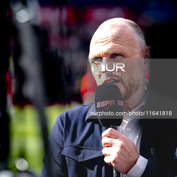 FC Twente trainer Joseph Oosting is present during the match between Feyenoord and Twente at the Feyenoord stadium De Kuip for the Dutch Ere...