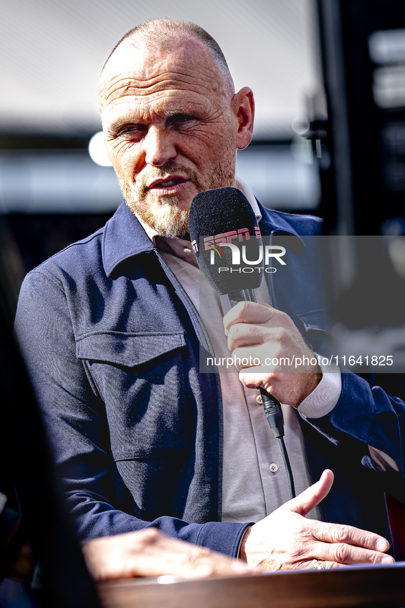 FC Twente trainer Joseph Oosting is present during the match between Feyenoord and Twente at the Feyenoord stadium De Kuip for the Dutch Ere...